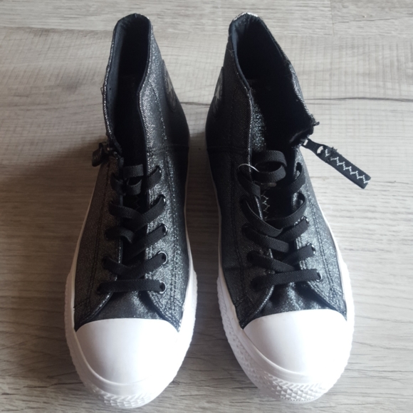 New Converse Chuck Taylor All Star - Picture 1 of 3